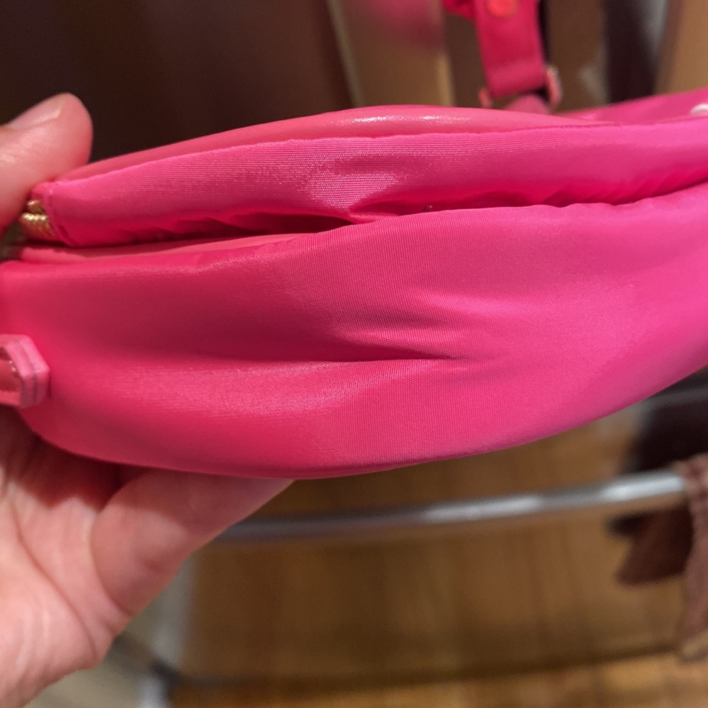 Pink crossbody - Picture 4 of 10